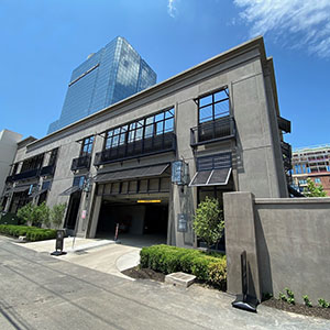 Restoration Hardware Gallery Store Parking Structure