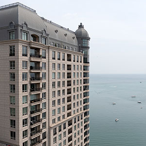 840 North Lake Shore Residence