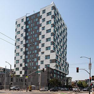 921 Howard