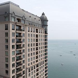 840 North Lake Shore Residence
